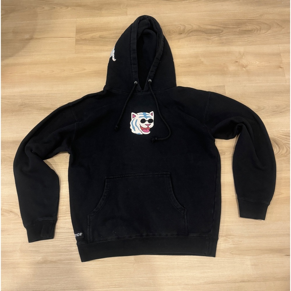 Black medium men’s hoodie from Rip & Dip has a white cat graphic throughout